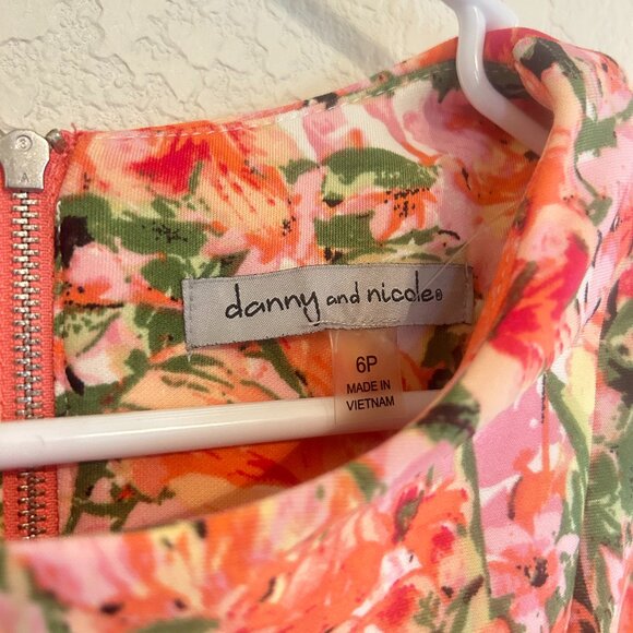 Floral Pink Fit & Flare Dress - 6P - Picture 3 of 4